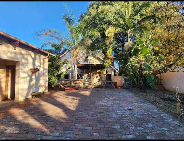 3 BEDROOM HOUSE FOR SALE IN MOUNTAIN VIEW